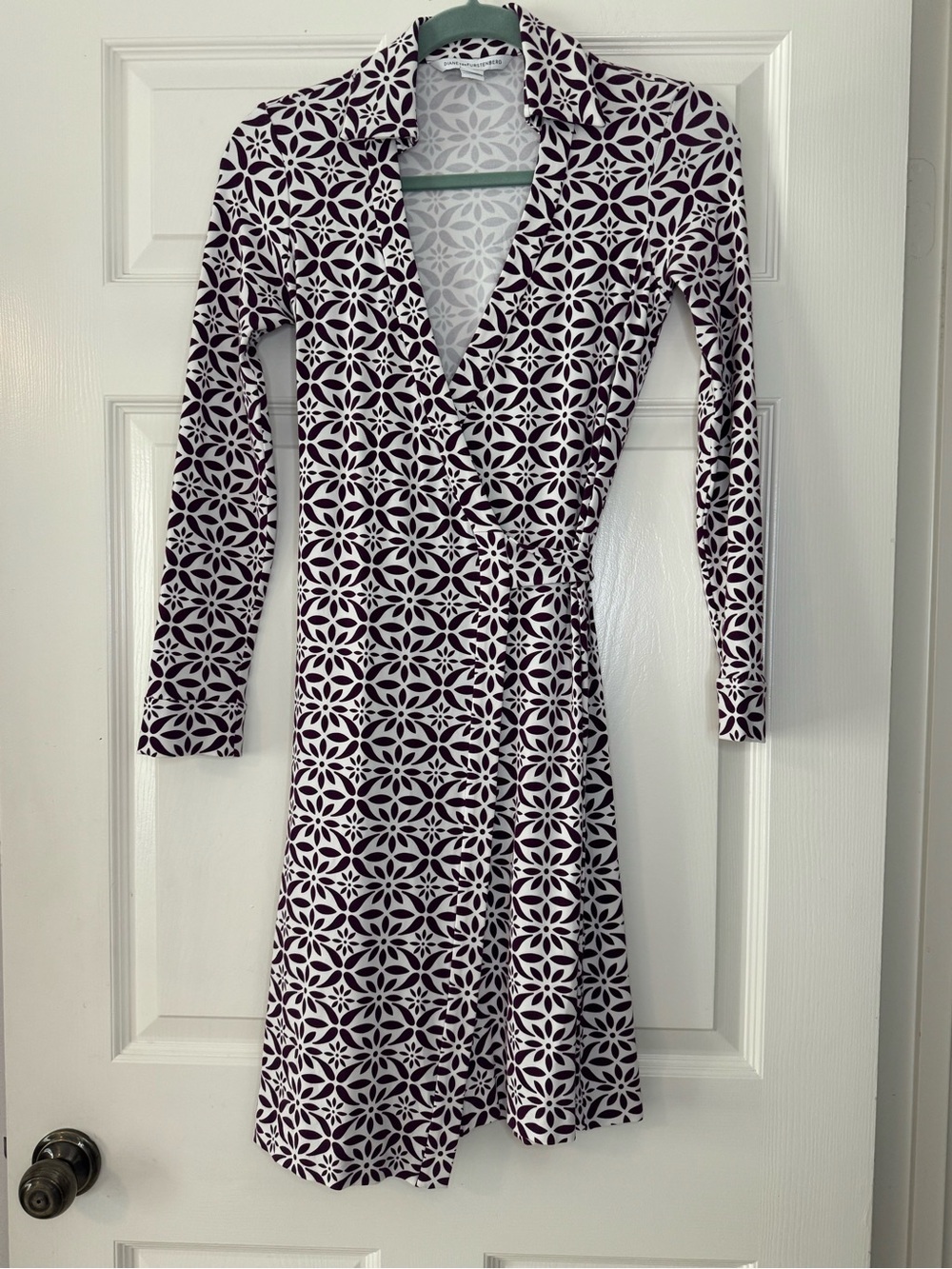 Diane Von Furstenberg Purple & White Long Sleeve Wrap Dress